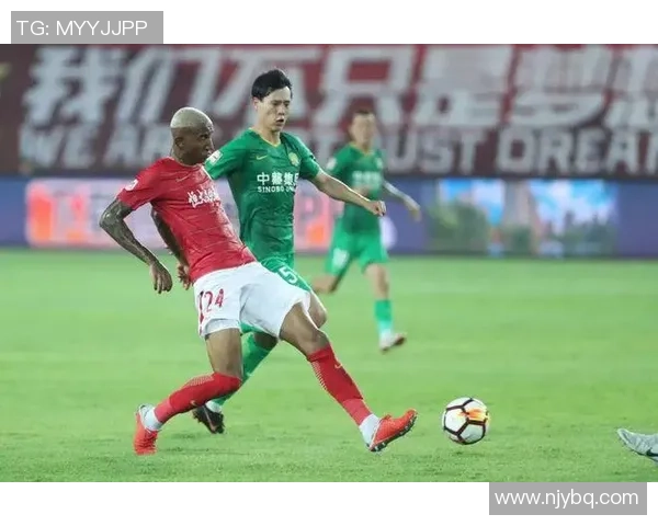 南京足球队以91分稳居锦标赛积分榜首位争冠形势一片大好 南京足球队以91分稳居锦标赛积分榜首位争冠形势一片大好